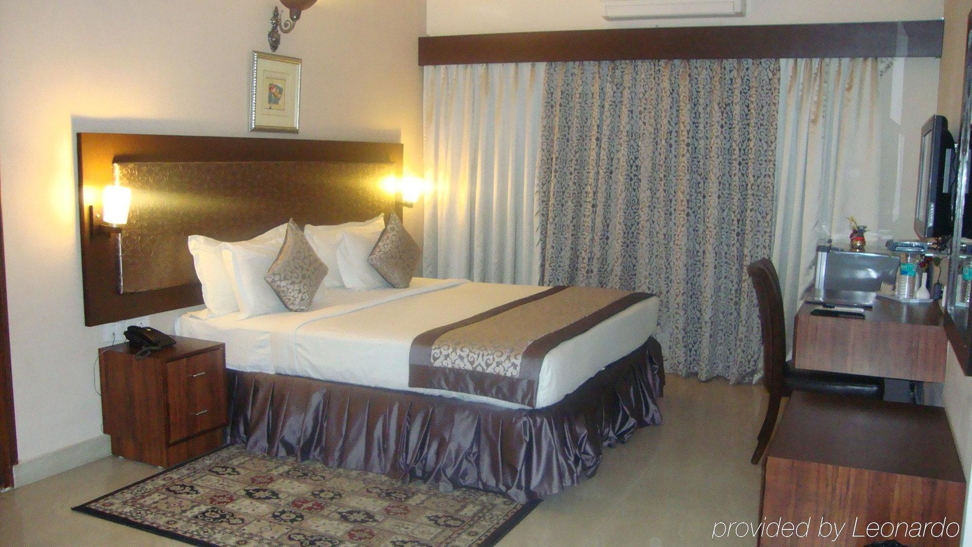 Genx Banjara Hill 1589 Hotel Hyderabad Exterior foto