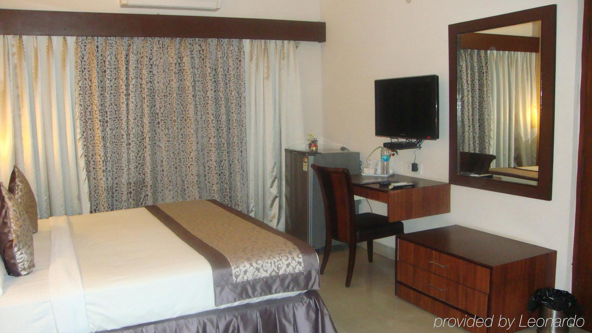 Genx Banjara Hill 1589 Hotel Hyderabad Exterior foto