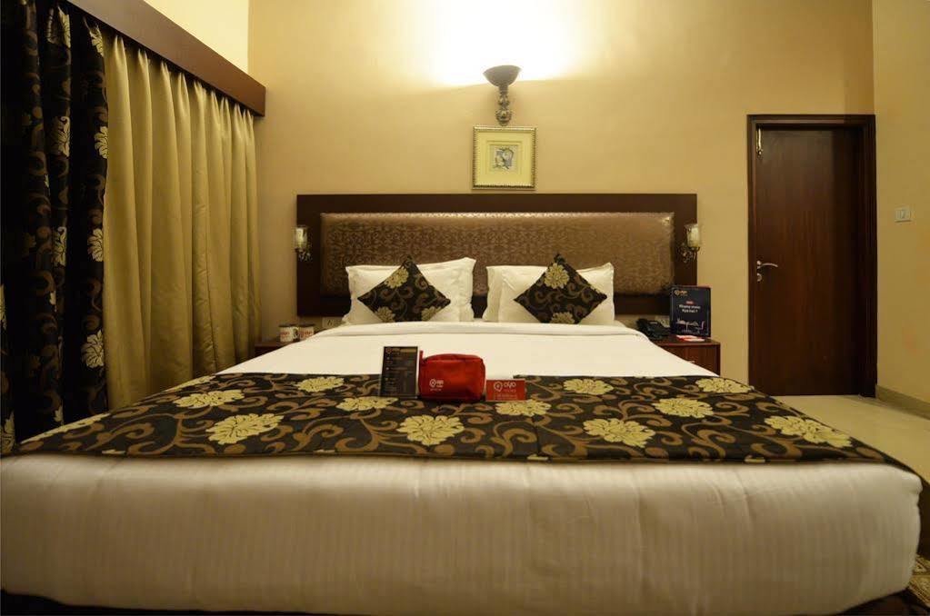 Genx Banjara Hill 1589 Hotel Hyderabad Exterior foto