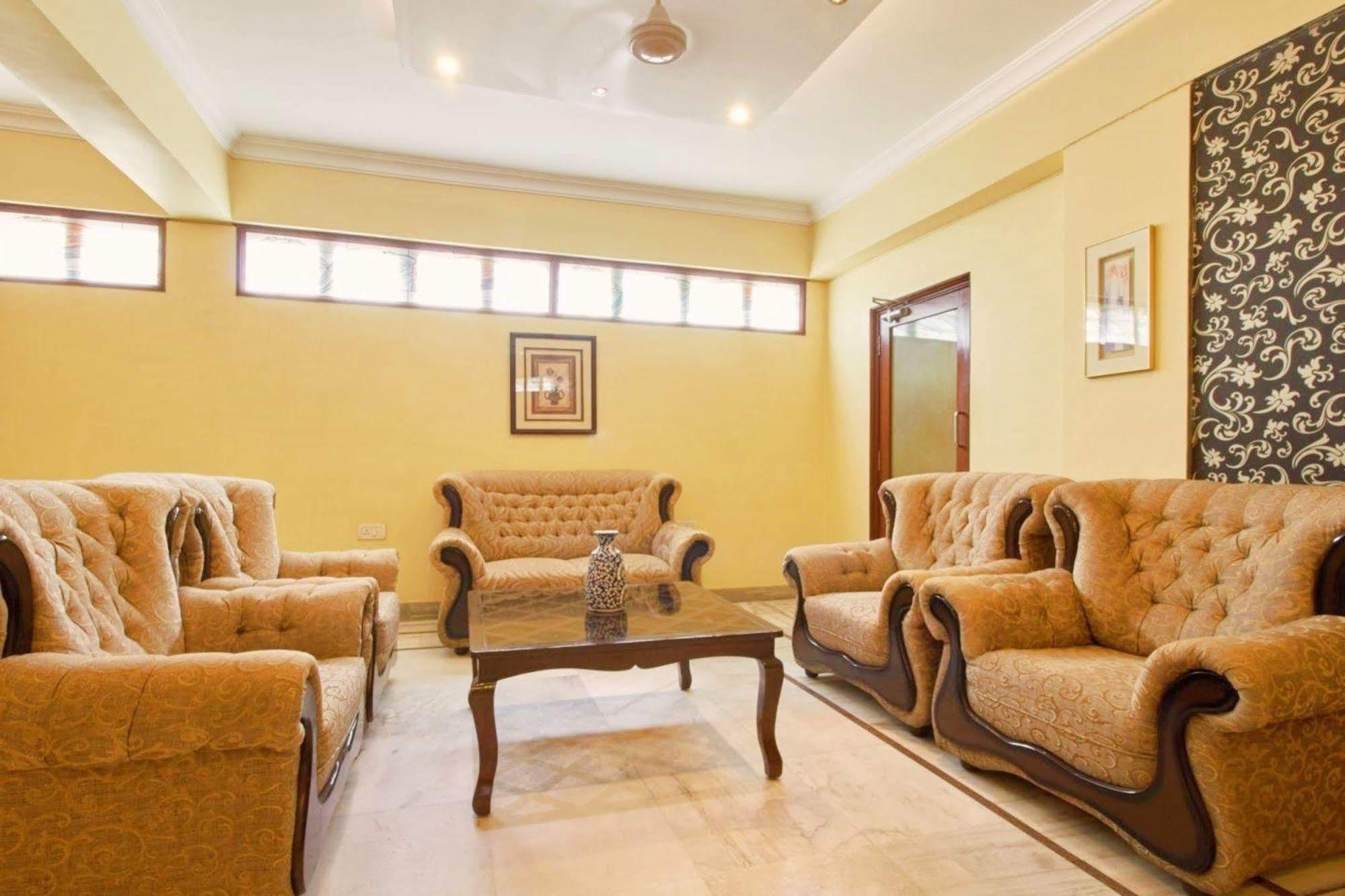 Genx Banjara Hill 1589 Hotel Hyderabad Exterior foto